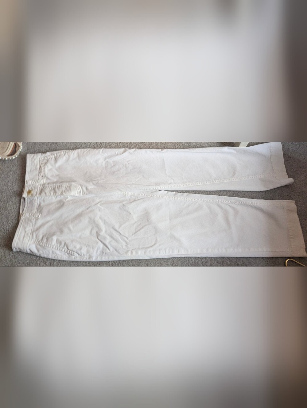 Everlane white pants.. button closure (00)